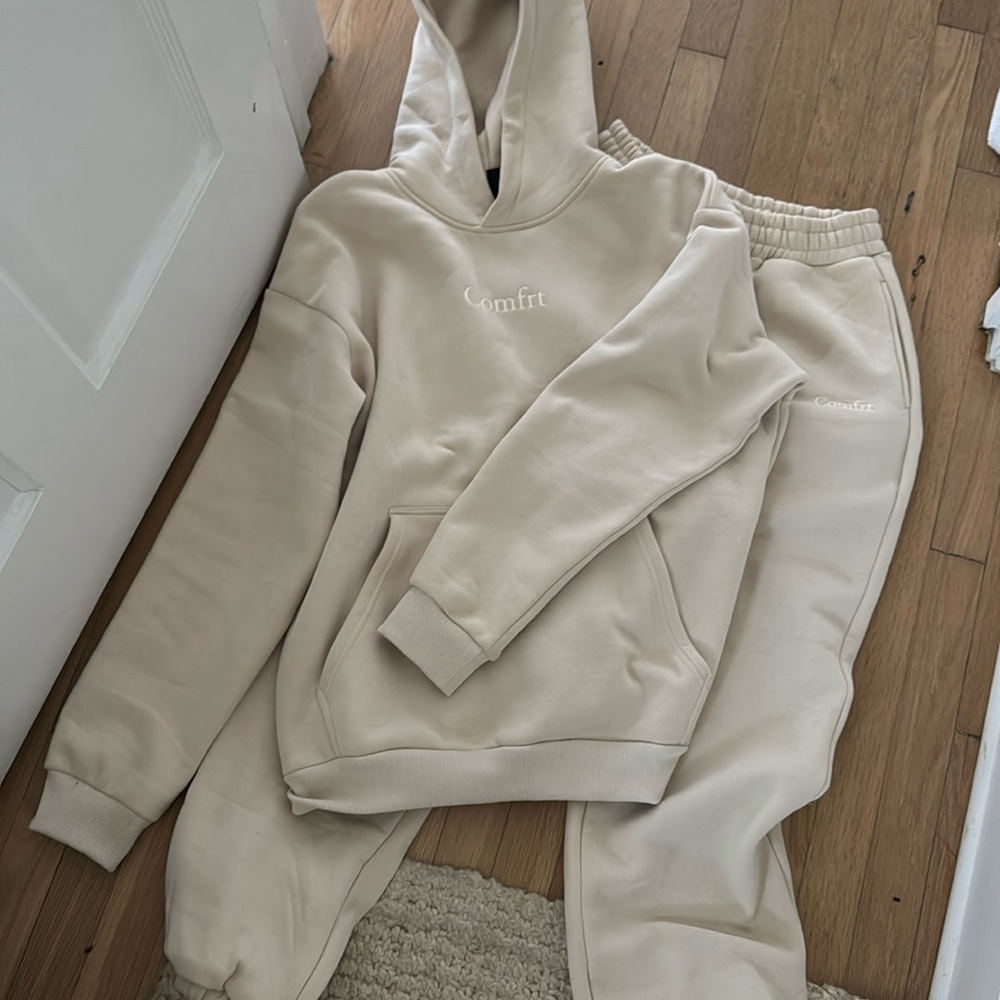 Comfrt Sweatsuit